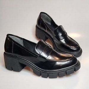 BRAND NEW!! Crown Vintage Platform Penny loafers
